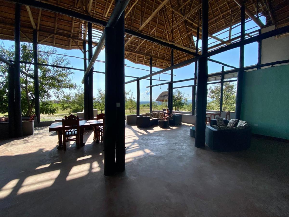 Enshama Game Lodge And Campsite Katunguru Eksteriør billede
